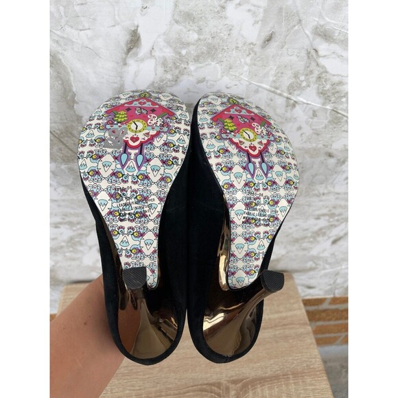 IRREGULAR CHOICE WINDSOR Black Suede Bow Pumps size 39/8 - Picture 6 of 6